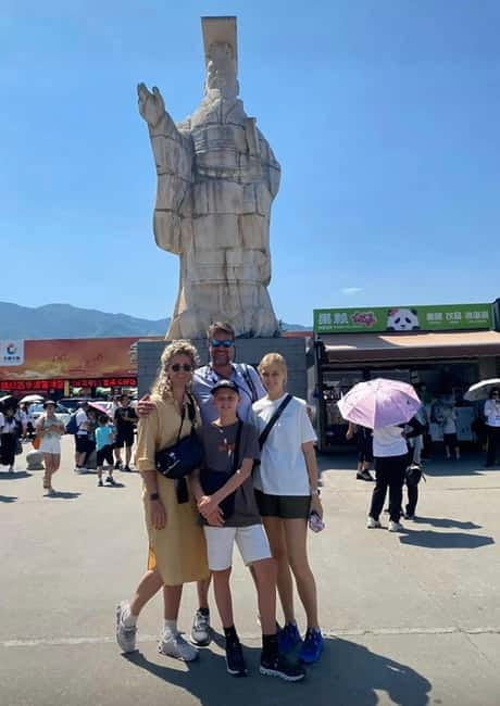 Xi'an: Terracotta Army Day Trip with Transfer Options - Who this day trip is best for (and who might want to skip it)