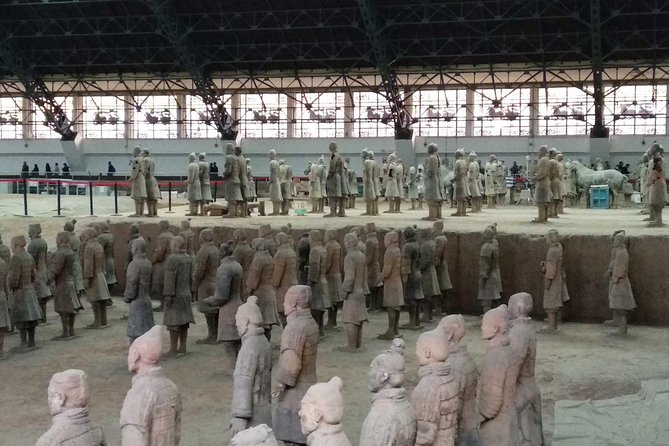 Xi'an Terracotta Warriors, Huaqing Hot Spring, and Banpo Museum - Huaqing Hot Springs Palace: Tang romance and photo-ready scenery