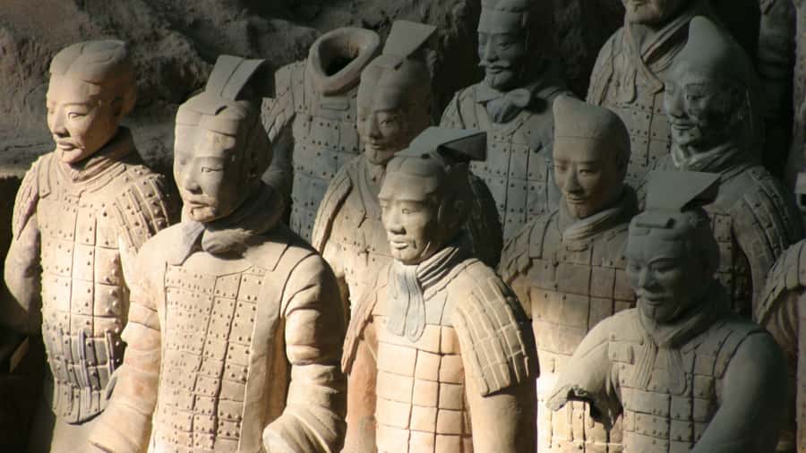 Xian: Bus Tour of Terracotta Warriors With Guide & Lunch - Entering the Terracotta Warriors Museum with the right guide