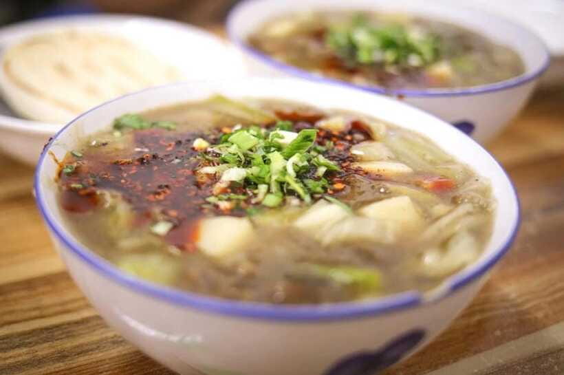 Xian: Morning Food Tour of the Muslim Quarter - The guide factor: English help that actually improves what you eat