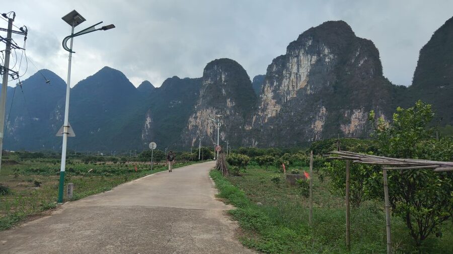 Yangshuo: Full-Day Private Countryside Hiking Tour - Getting out of Guilin mode and into Yangshuo countryside
