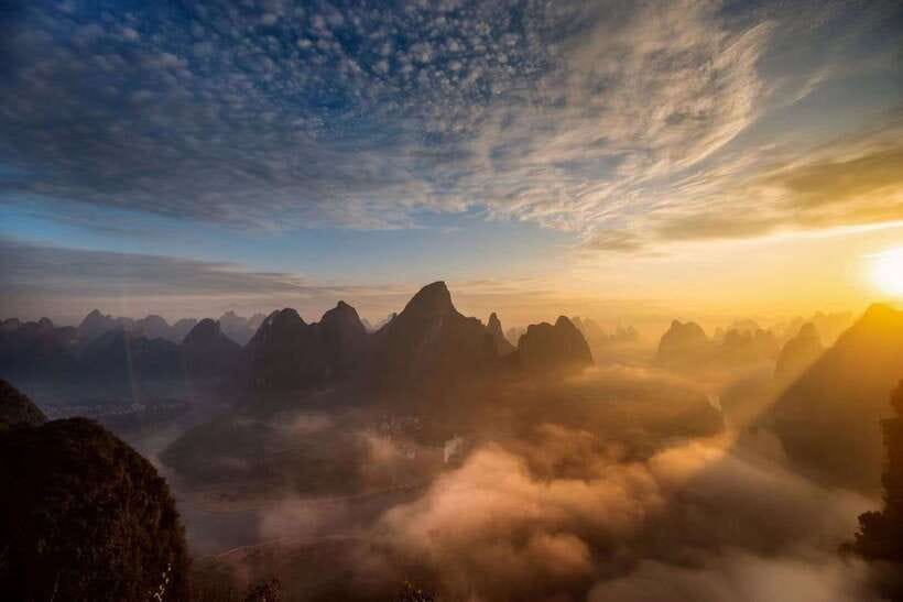 Yangshuo/Guilin: Full- or Half-Day Xianggong Hill Sunrise - Full-Day Options: Cuiping Hill Sunset, Ruyi Peak Cable Car, and Longji Terraces