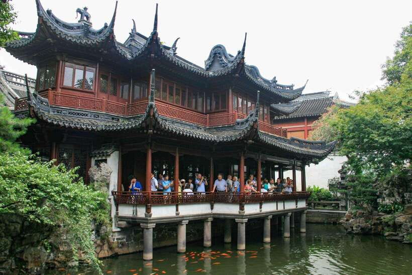 Yu Garden Shanghai Entry Tickets Booking And Trip - Getting There Like a Local: Metro Lines 10 and 14 to Yuyuan