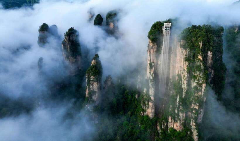 Zhangjiajie: 2-Day Highlights Tour w/Glass Bridge &Cable car - Day 1 at Zhangjiajie Grand Canyon: the glass bridge moment