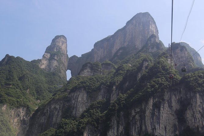 Zhangjiajie 2 days highlight tour - Day 2: Tianmen Mountain National Forest Park, 1518.6 meters of scale