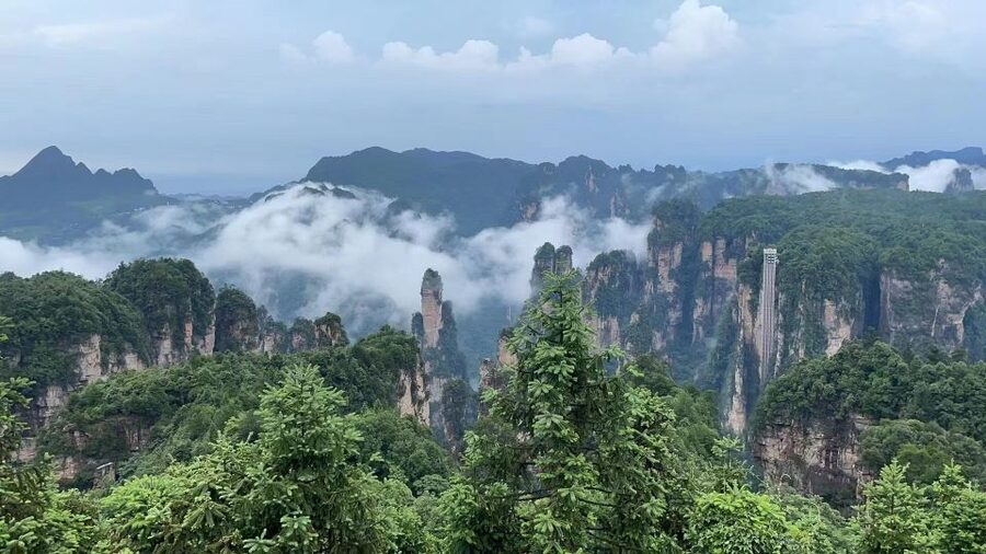 Zhangjiajie National Park: 2-Day Guided Tour w/ Glass Bridge - Two days in Zhangjiajie: good planning for huge scenery