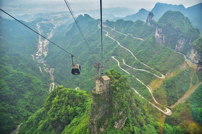 Zhangjiajie Tianmen & Glass Bridge Private All-Inclusive Tour - Shuttle bus up the mountain, then 999 steps to Heaven’s Door