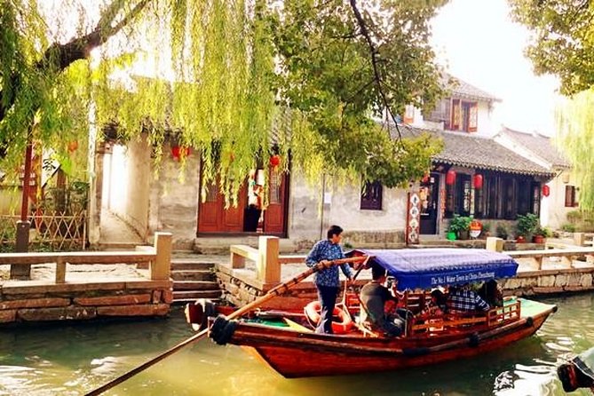 Zhouzhuang and Tongli Self-Guided Tour from Suzhou with Drop-off Options - The ride and the driver: what the “private” part really buys you