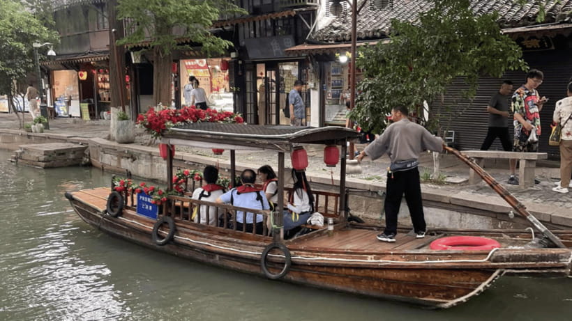 Zhujiajiao & Shanghai:Small Group Tour Water Town to Skyline - Zhujiajiao Ancient Town: canals, bridges, and a slow start that pays off