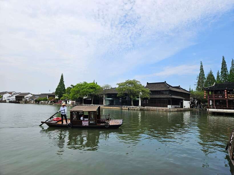 Zhujiajiao Water Village: Private Tour from Shanghai - Afternoon Shopping and Street Life: Bargain or Browse