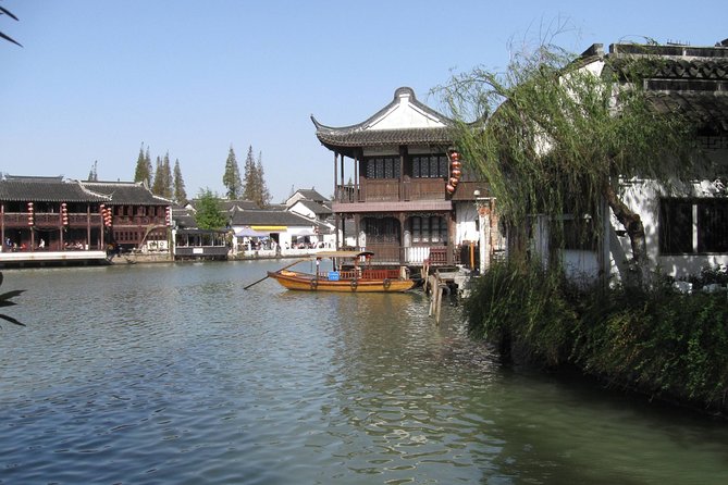 Zhujiajiao Water Village & Seven Treasure Town Day Tour from Shanghai - Who should book this tour, and who should skip it